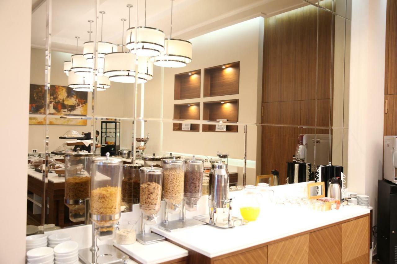Chris & Eve Mansion Hotel โคโมทินี ภายนอก รูปภาพ