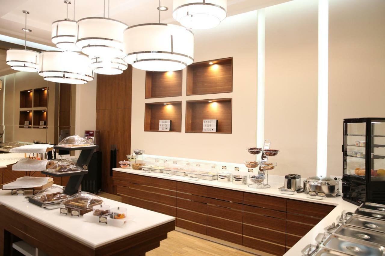 Chris & Eve Mansion Hotel โคโมทินี ภายนอก รูปภาพ